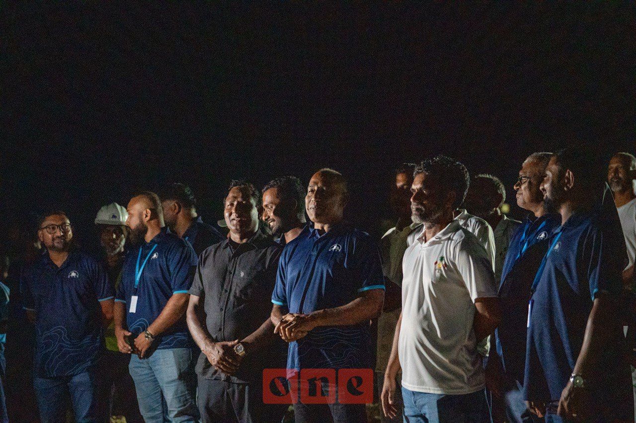 ވަން ފޮޓޯ: ގުޅީ ބިން ހިއްކުމުގެ މަސައްކަތް ފެށުން