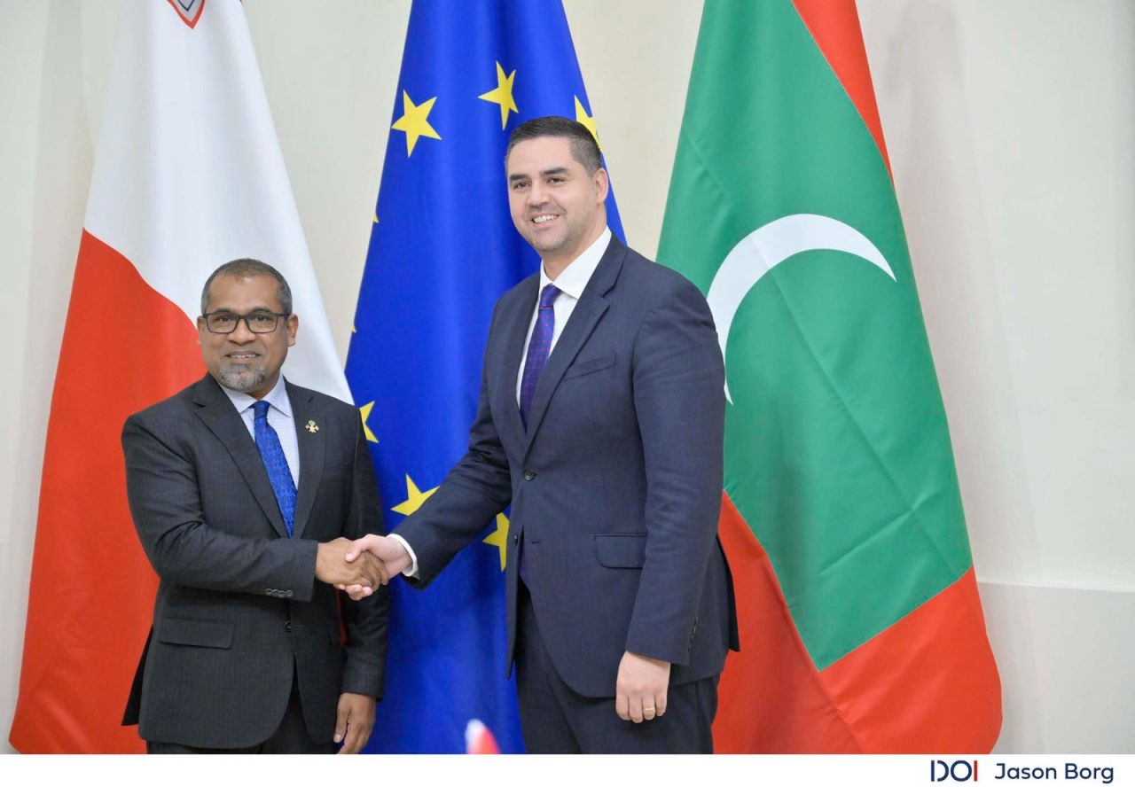 Malta aaeku viyafaari ithurukuran Raajjein mashvaraa kohfi