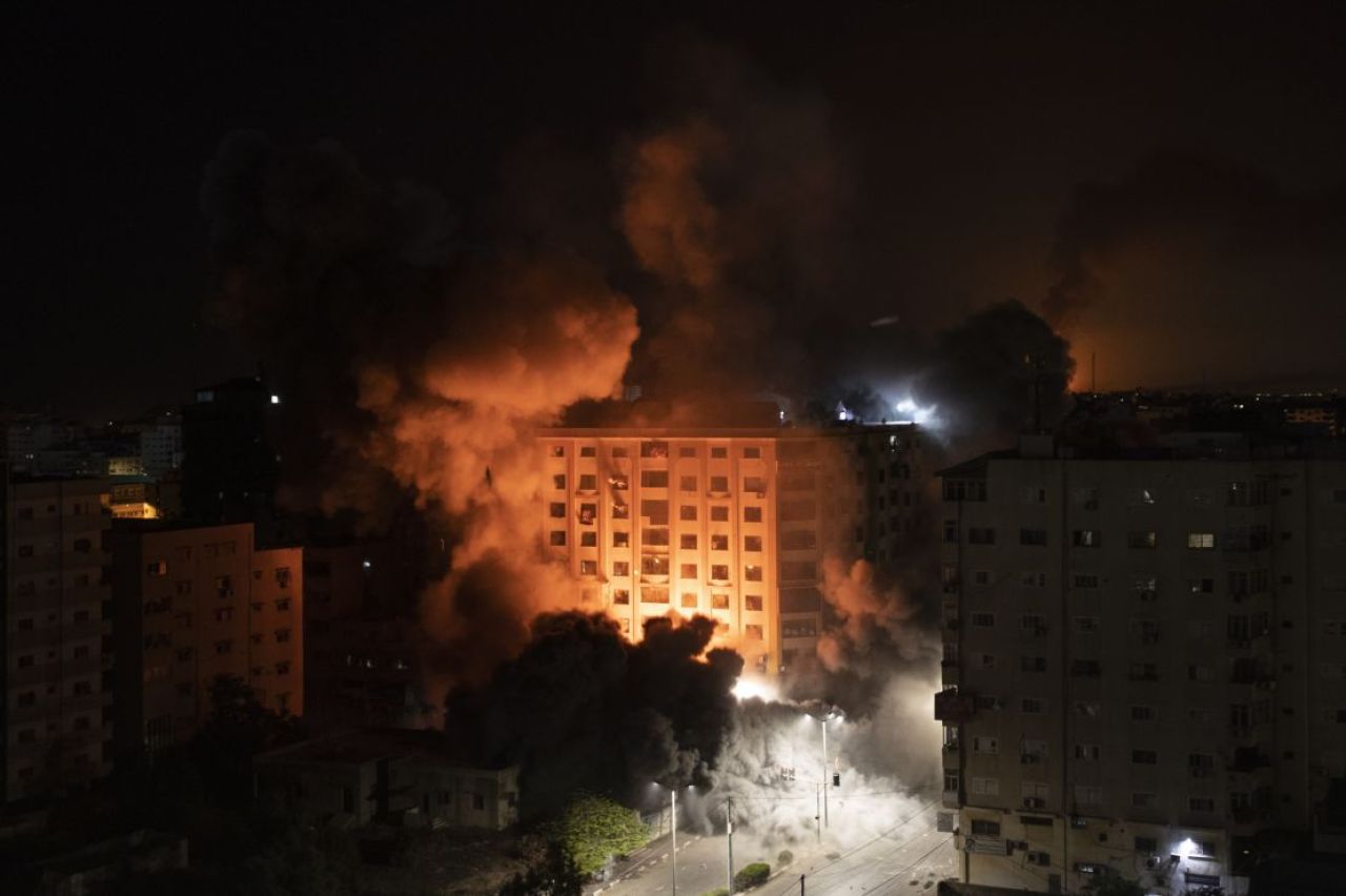 Gaza ge aammun dhiriulhey imaaraathakah hamalaadhee 35 meehun shaheedhu kohllaifi