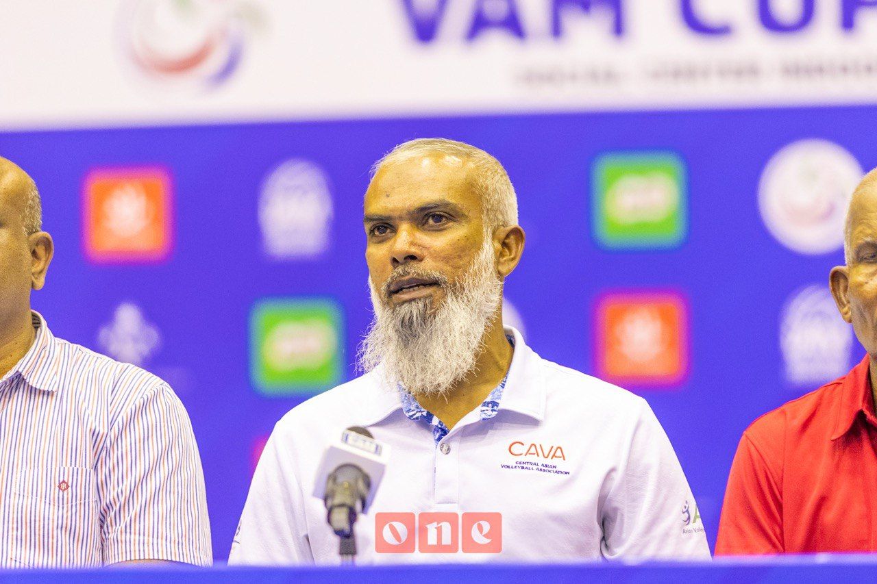 ވީއޭއެމްގެ އާ ކޯޗު، އިރާނުގެ އަލީ ޕޯ ރަސްމީކޮށް ތައާރަފްކުރުން