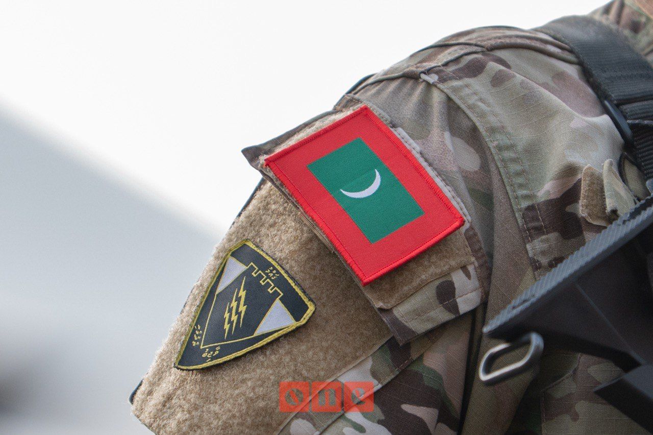 ވަން ފޮޓޯ: ސިފައިންގެ 133 ވަނަ އަހަރީ ދުވަހުގެ ޕެރޭޑް