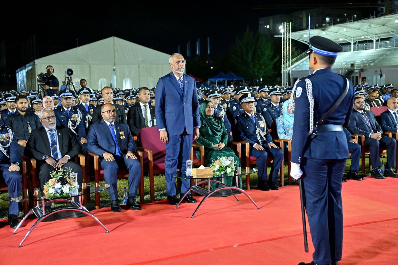 Siyaasee gothun eki kankann hingan furusathu dhinumuge beynumeh neiy: Raees 