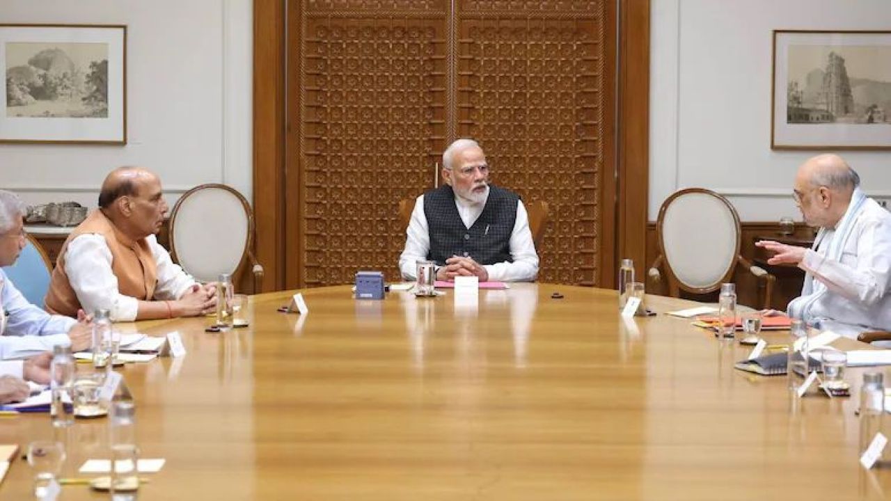 Kashmir gai dhevunu hamalainn mulhi dhekunu asia gai nurakkaluge ran'gabeelu jehenee