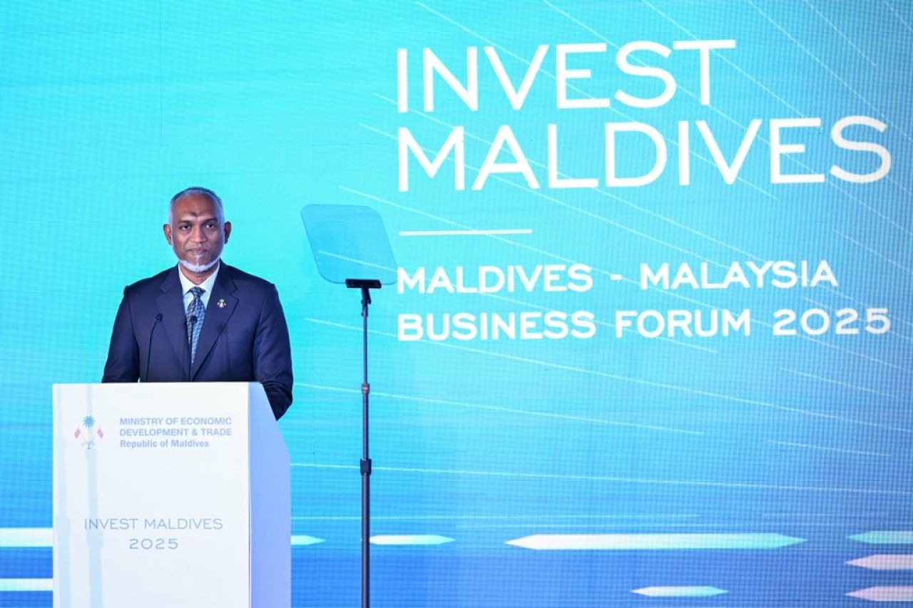 Maalee haalathu rangalhu raasthaa akah genevijje: Raees 
