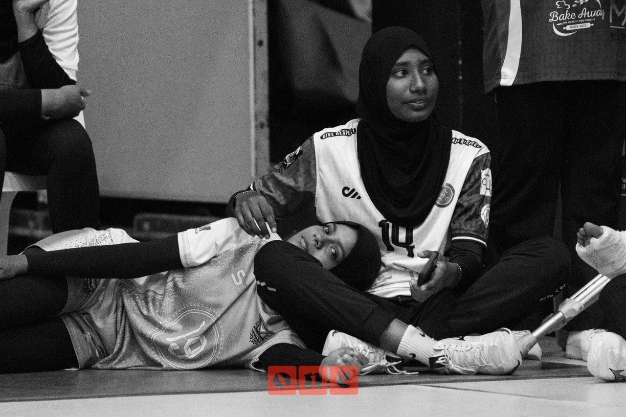 ވަން ފޮޓޯ: ވެމްކޯ ކައިރިން ބަދަލު ހިފައި، ޕޮލިހުން ލީގު ނެގުން