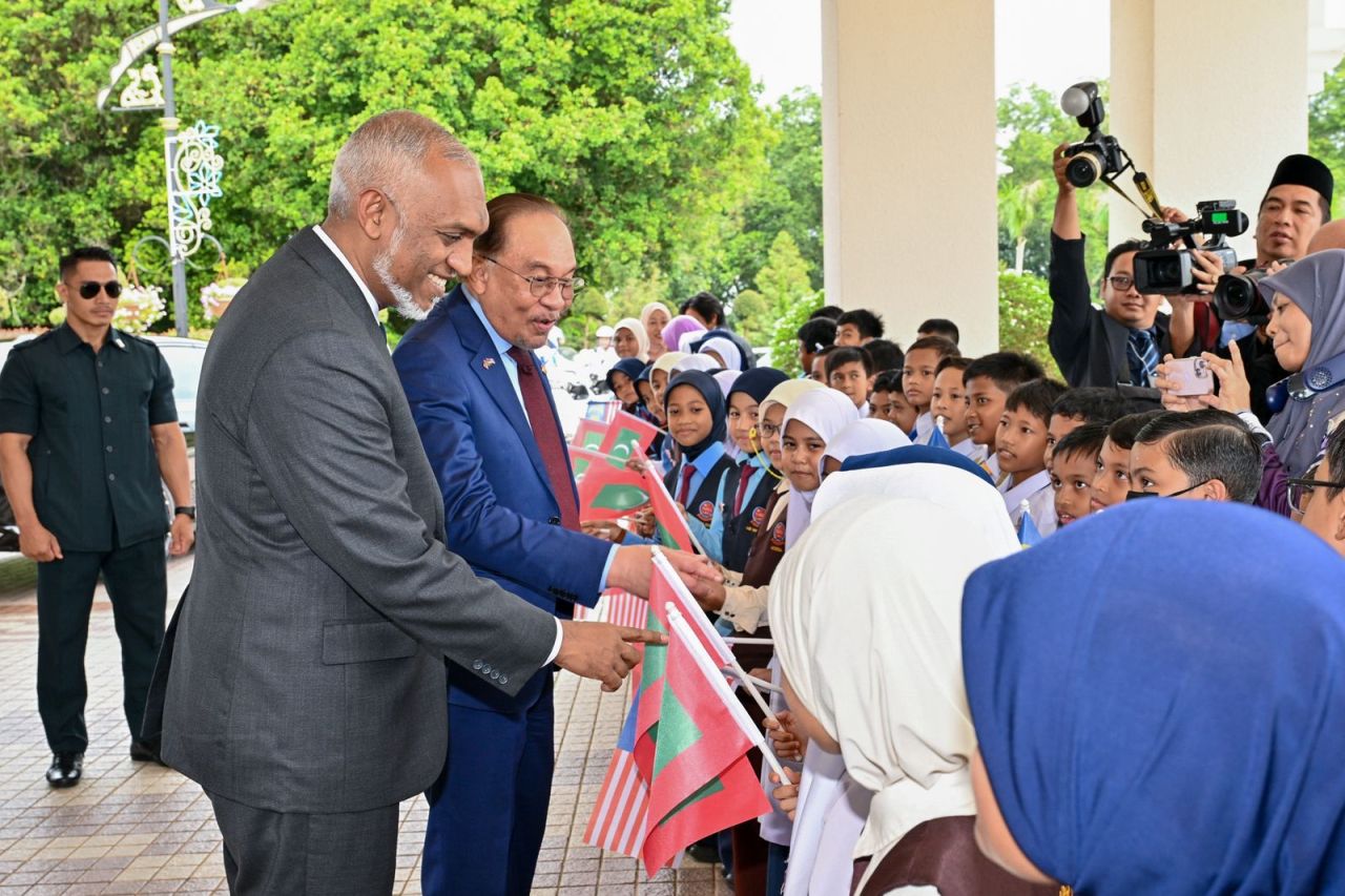 Malaysia aa gulhigen Raajjeygai halaal tourism fulhaa kuranee 