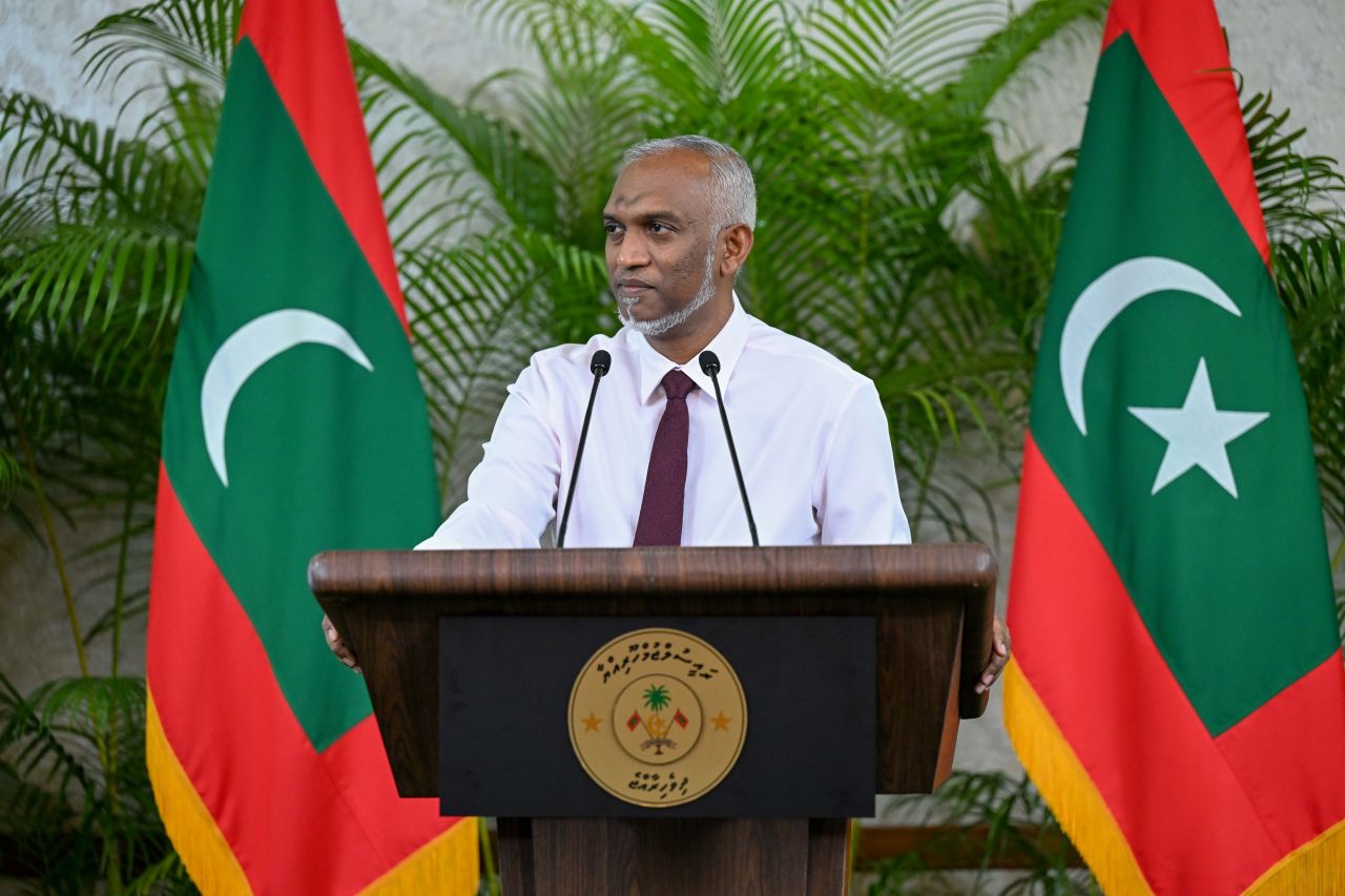Media thakah dhaulathun maalee ehee dhinumuge usoolu ekulavaalaifi 