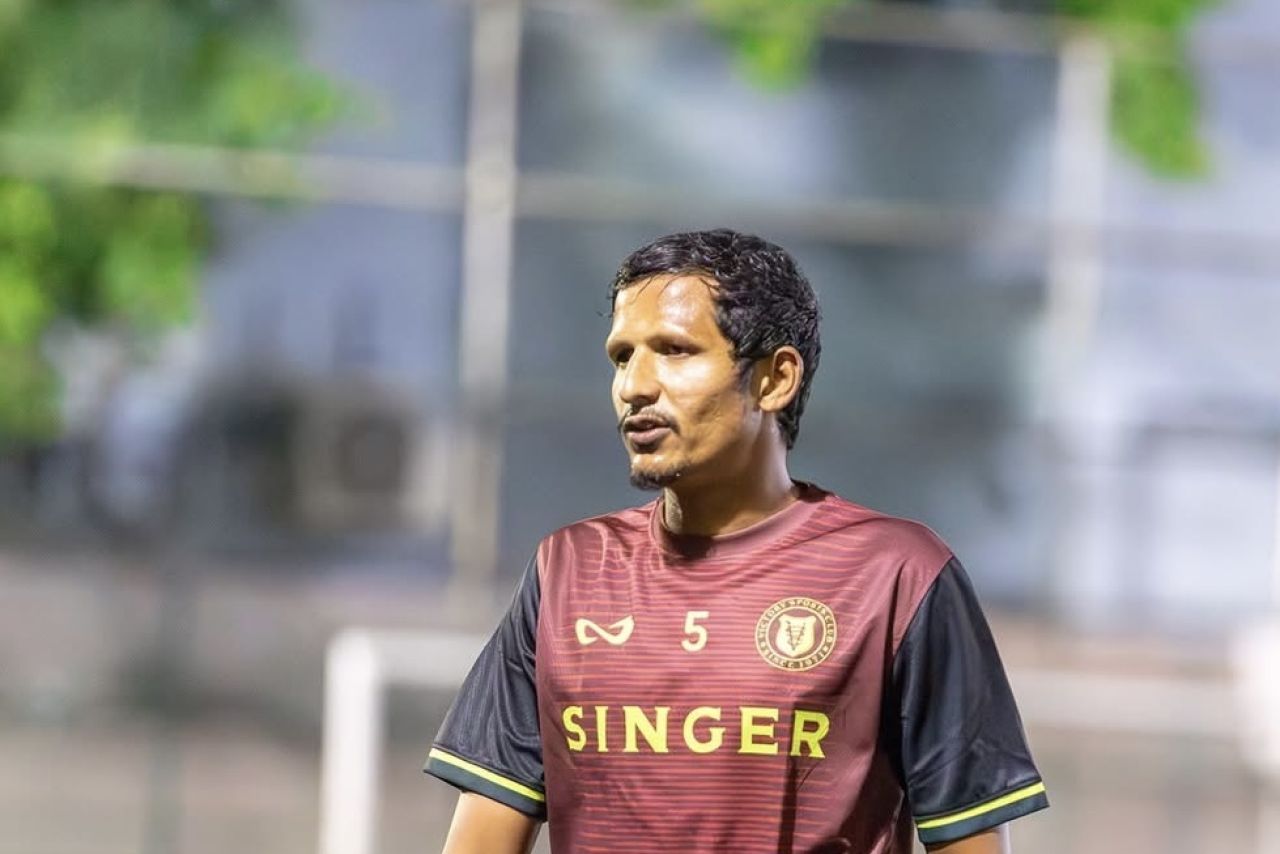 Bichard aai Pilaa ves League Cup gai kulheynee amilla rah Mahibadhoo ah 