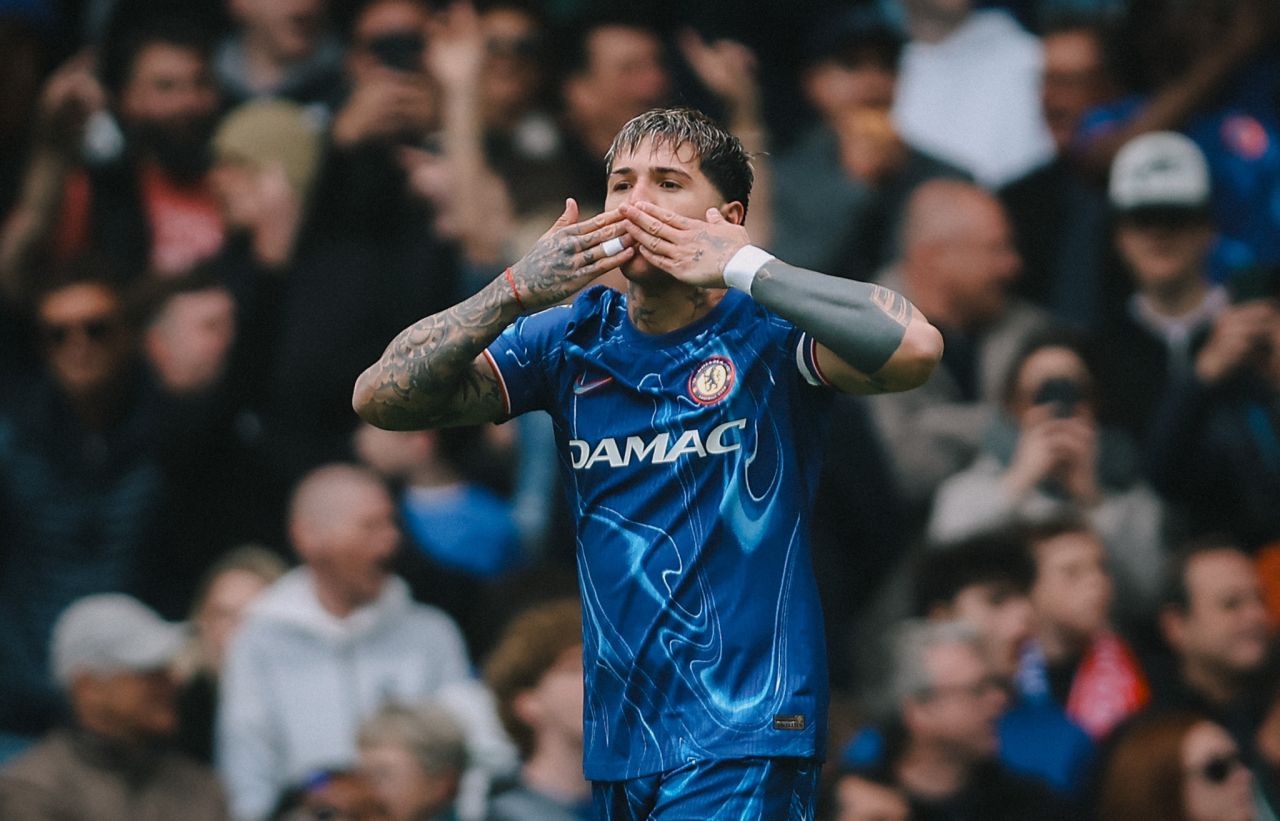 Chelsea in champion Liverpool balikoffi, United anekkaaves bali 