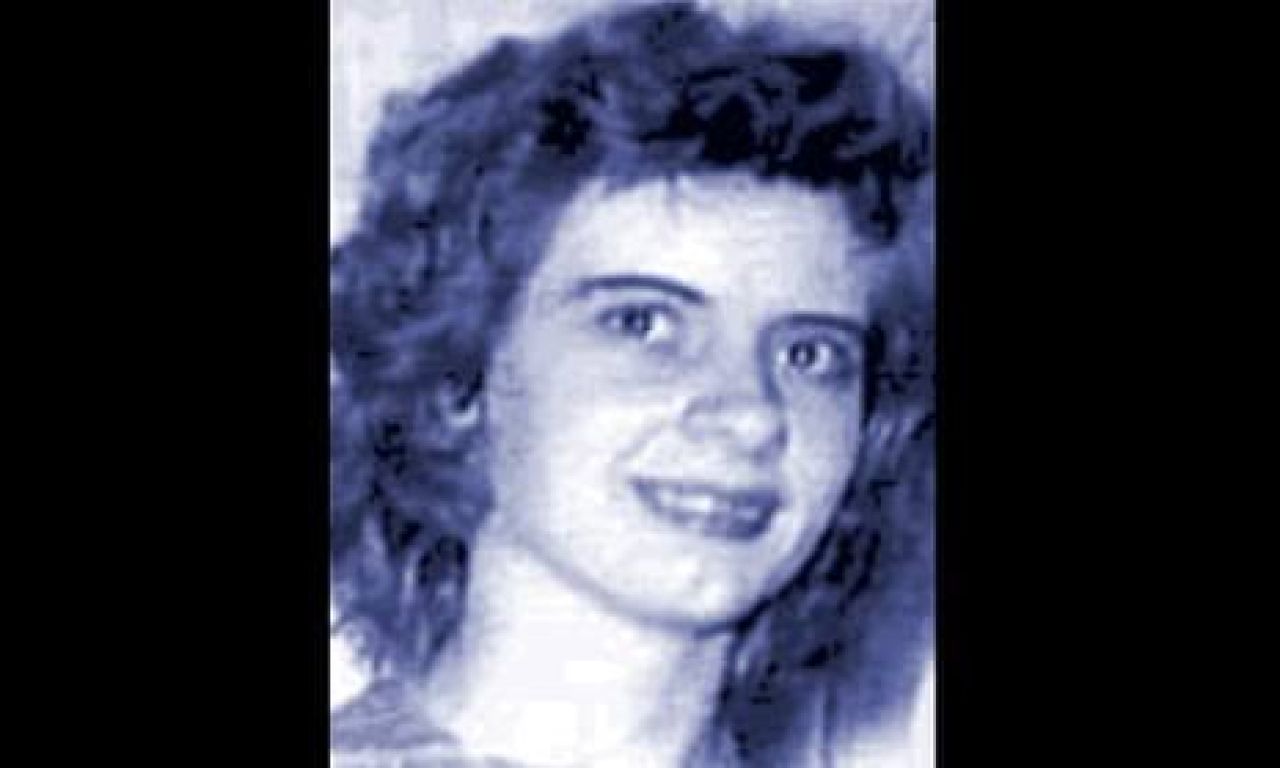 1962 vana aharu gellunu anhenaku fenijje