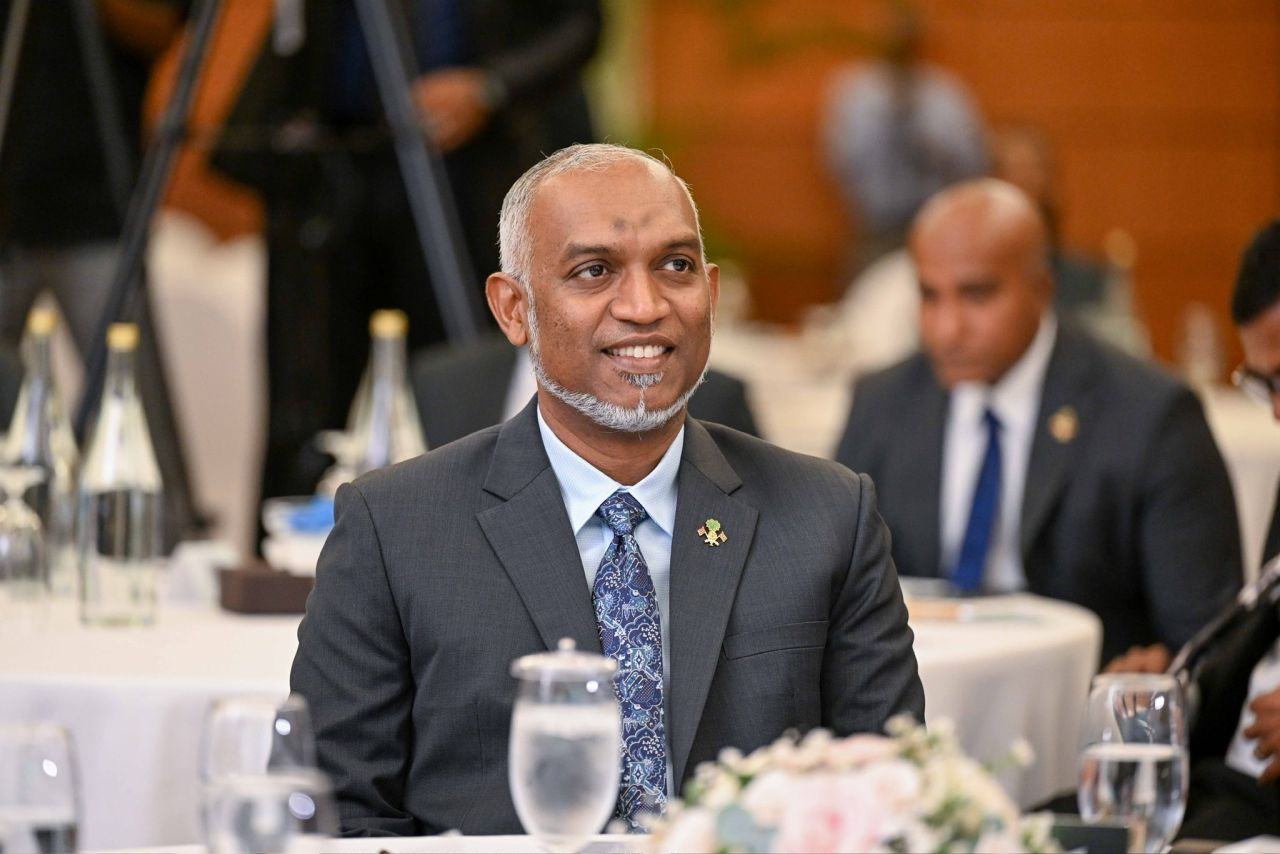 Mee enme inthizaam rangalhu hajju moosumah vaane: Raees