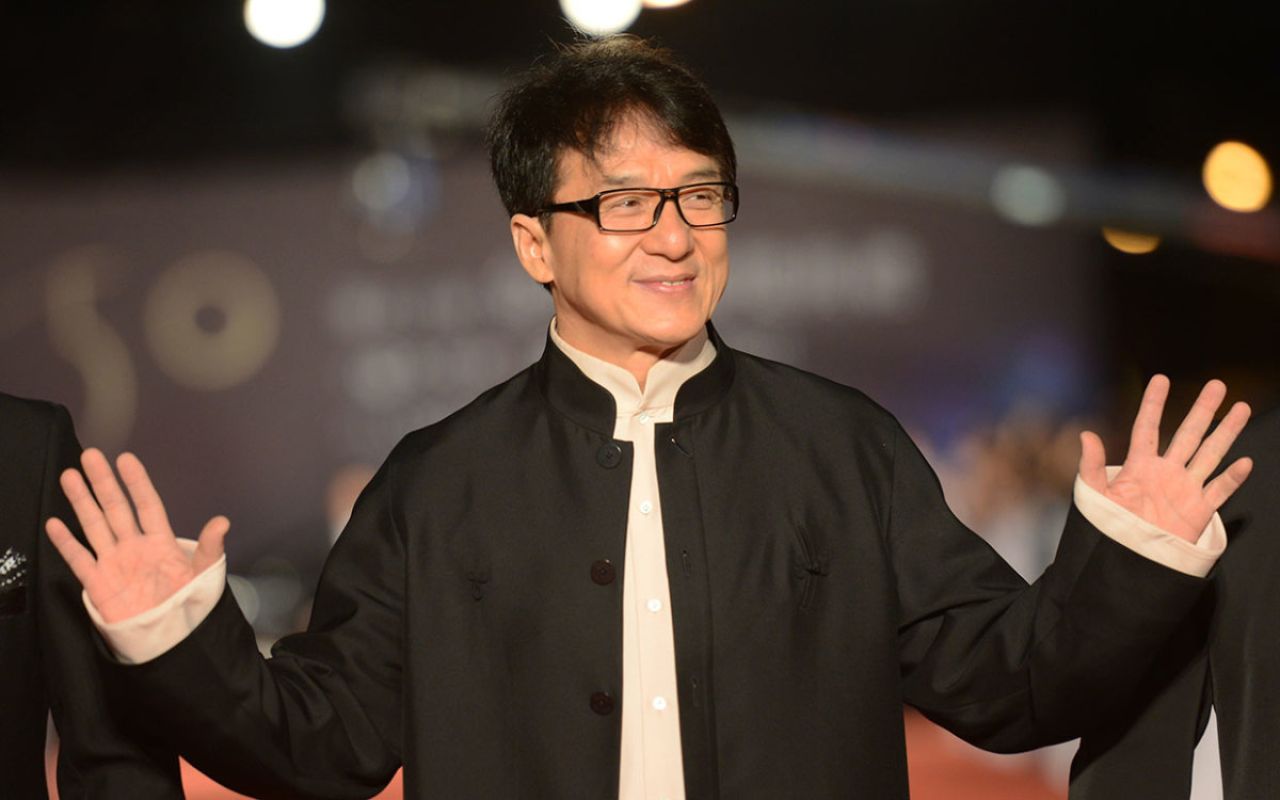 Jackie Chan: Amihla an stunt kurun huhttaeh nulaanan
