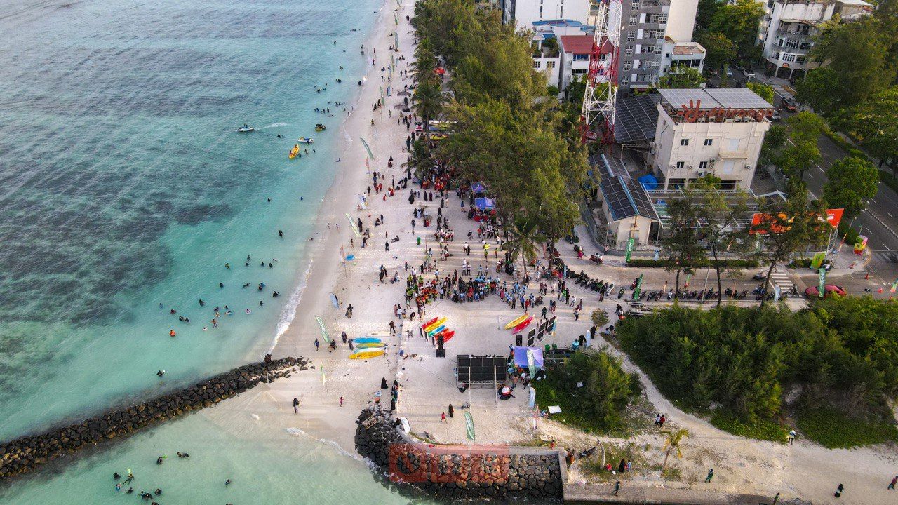 ވަން ފޮޓޯ: 