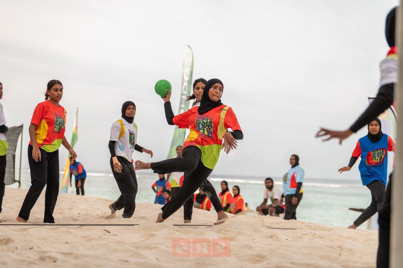 ވަން ފޮޓޯ: 