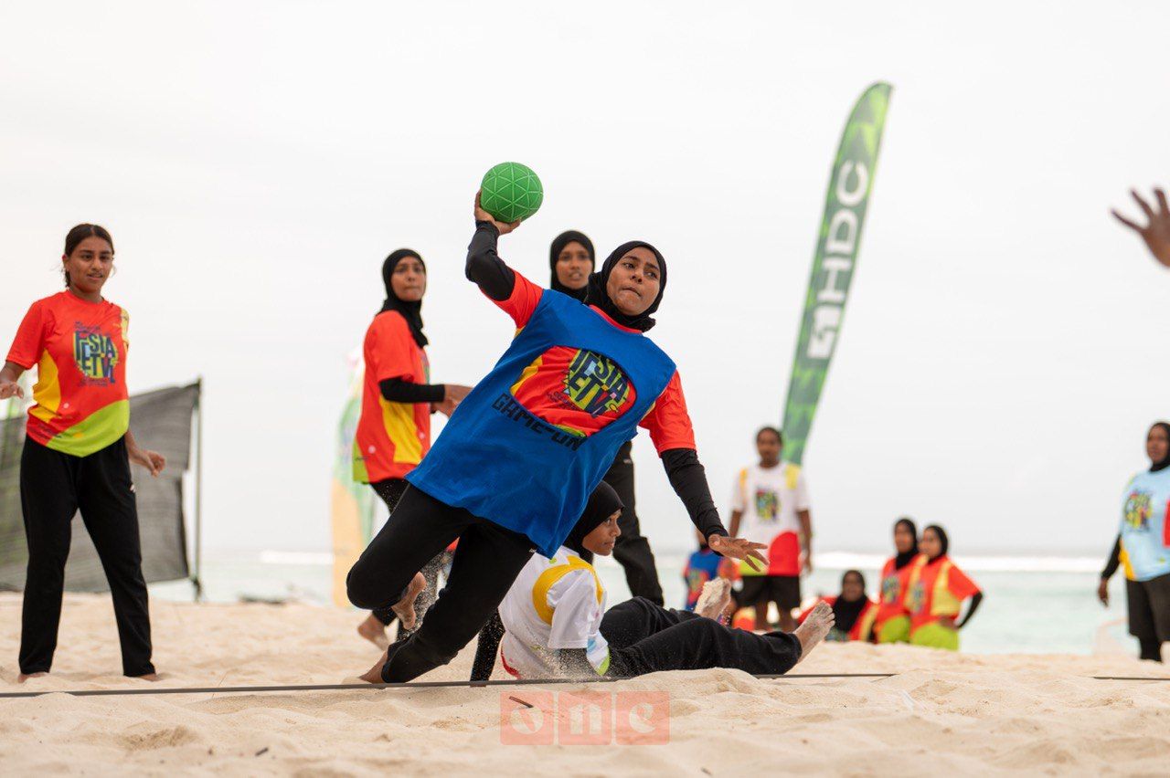 ވަން ފޮޓޯ: 