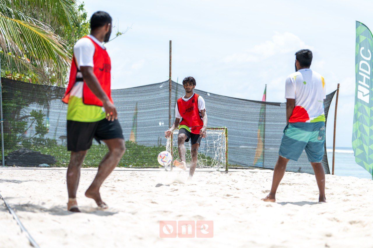 ވަން ފޮޓޯ: 
