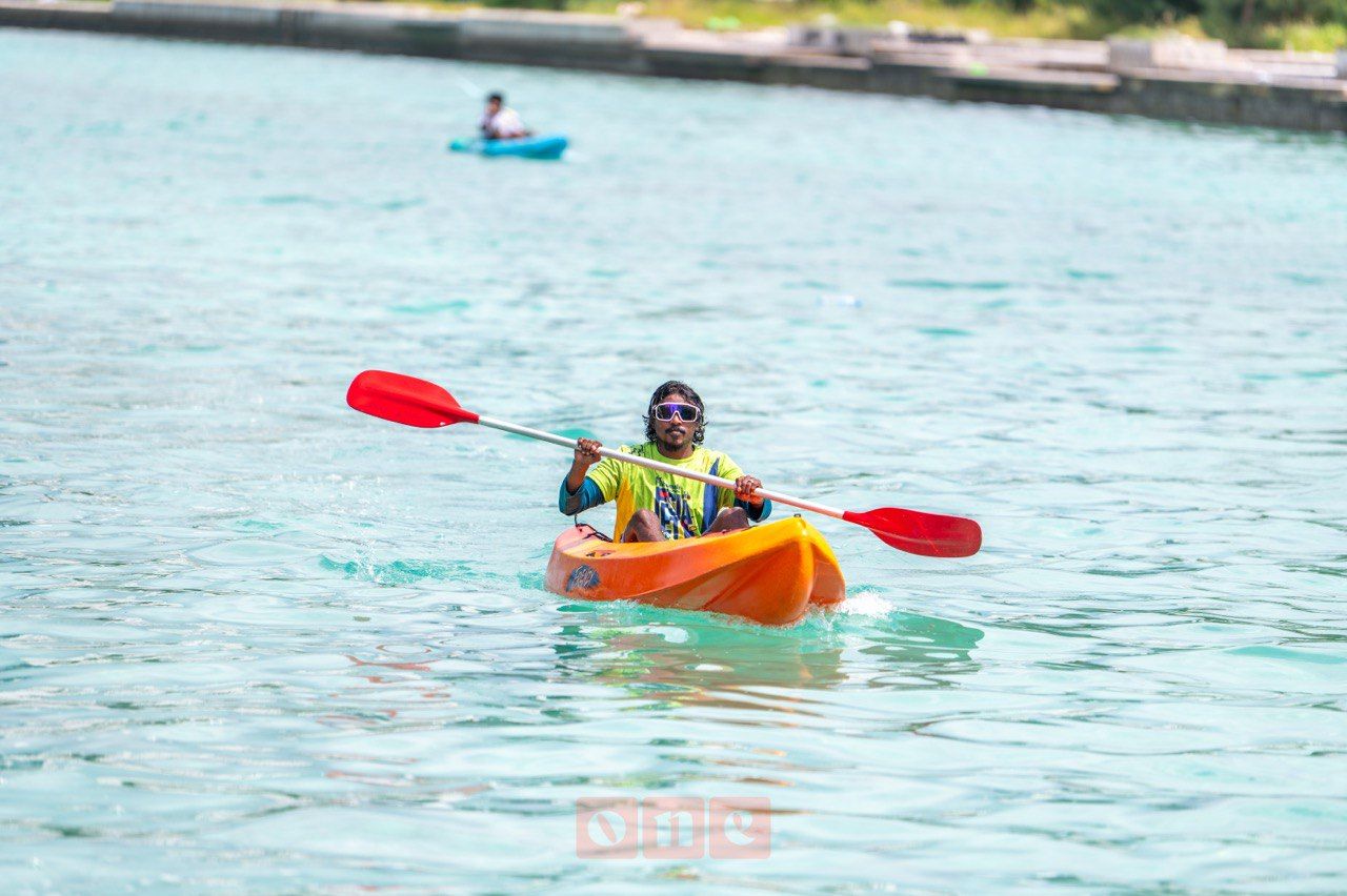 ވަން ފޮޓޯ: 