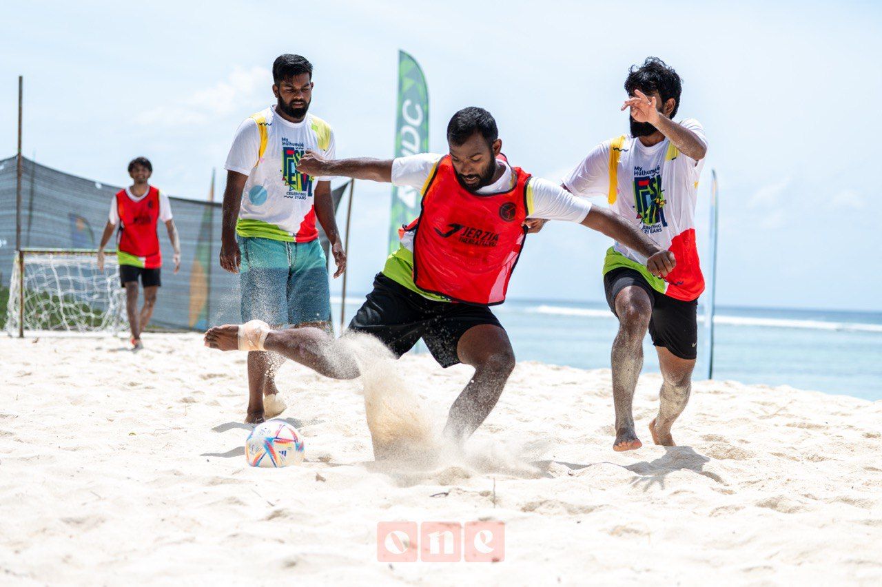ވަން ފޮޓޯ: 