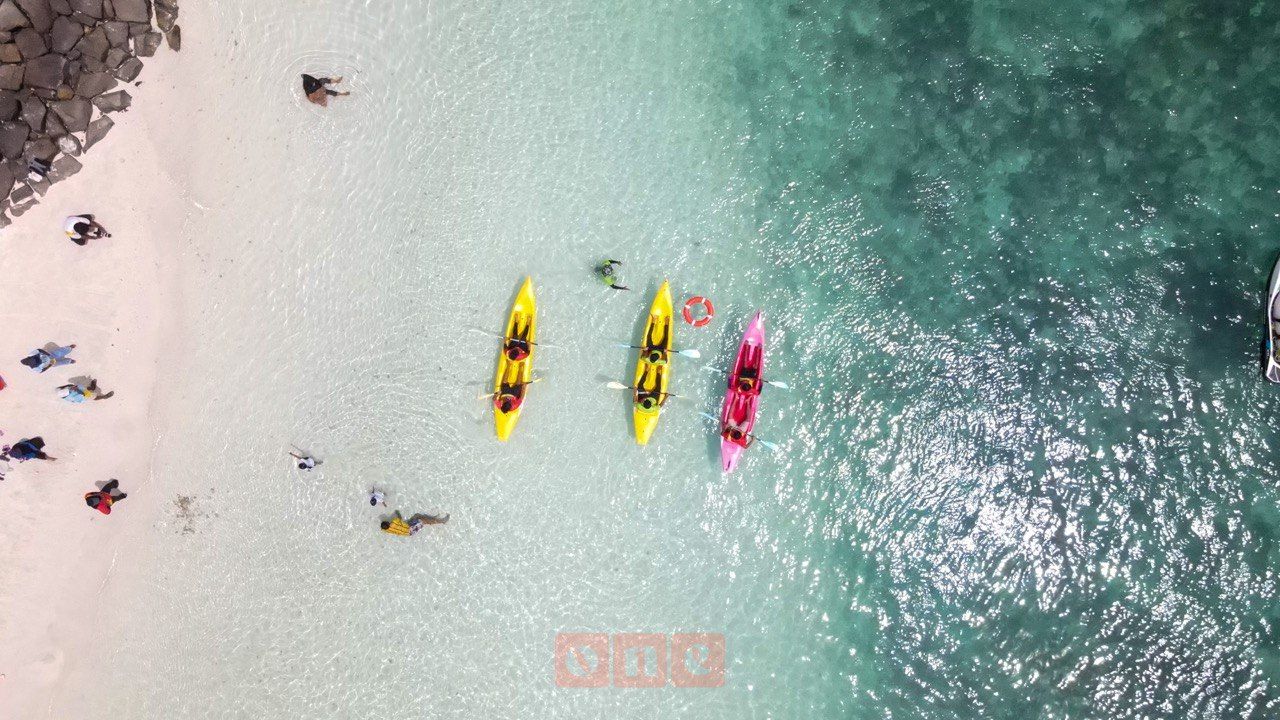 ވަން ފޮޓޯ: 