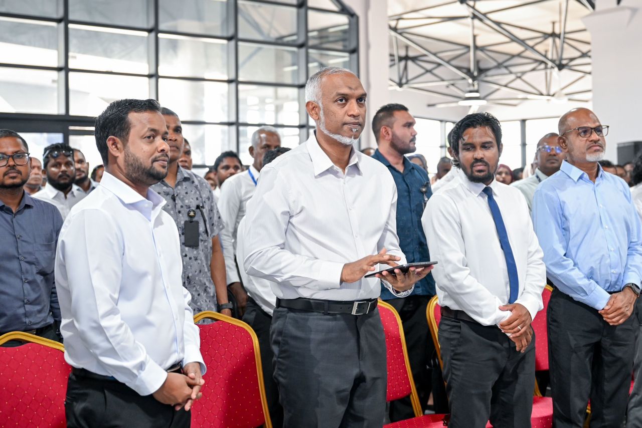 Raees Muli Airport hulhuvai dhevvaifi 