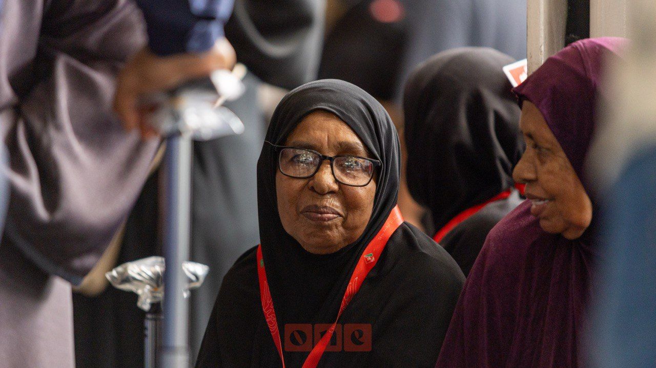 ވަން ފޮޓޯ: ދިވެހި ހައްޖާޖީން ފުރުން