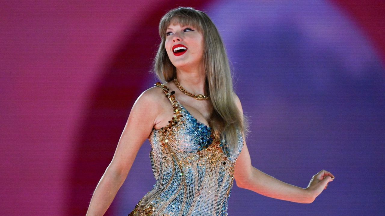 Taylor Swift eynage album thah anburaa ganefi 