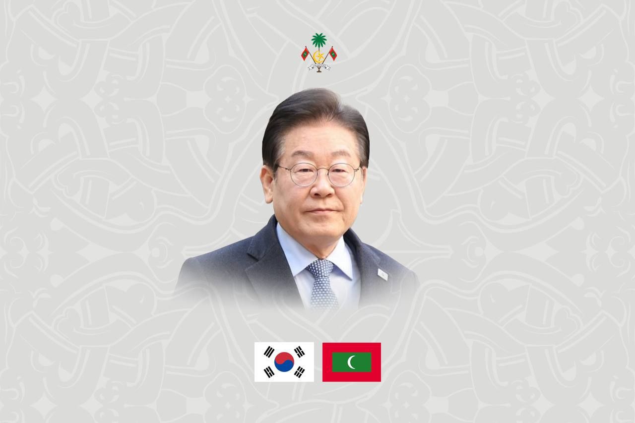 Raees, Dhekunu Korea ge inthihaabee Raees ah thahuniyaa fonuvvaifi