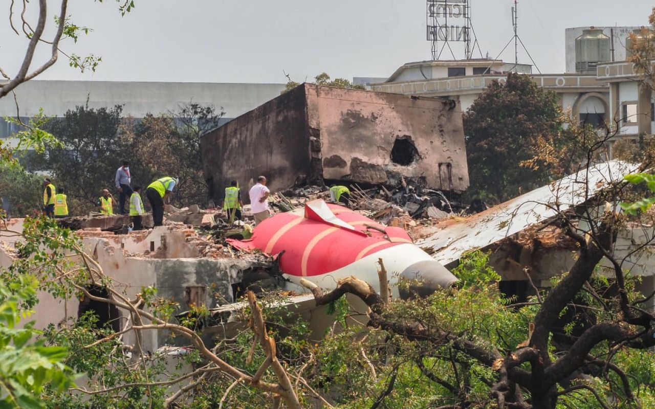 Air India haadhisaa gai maruvi meehunge aailaa thakah 1.25 crore rupees ege ehee 