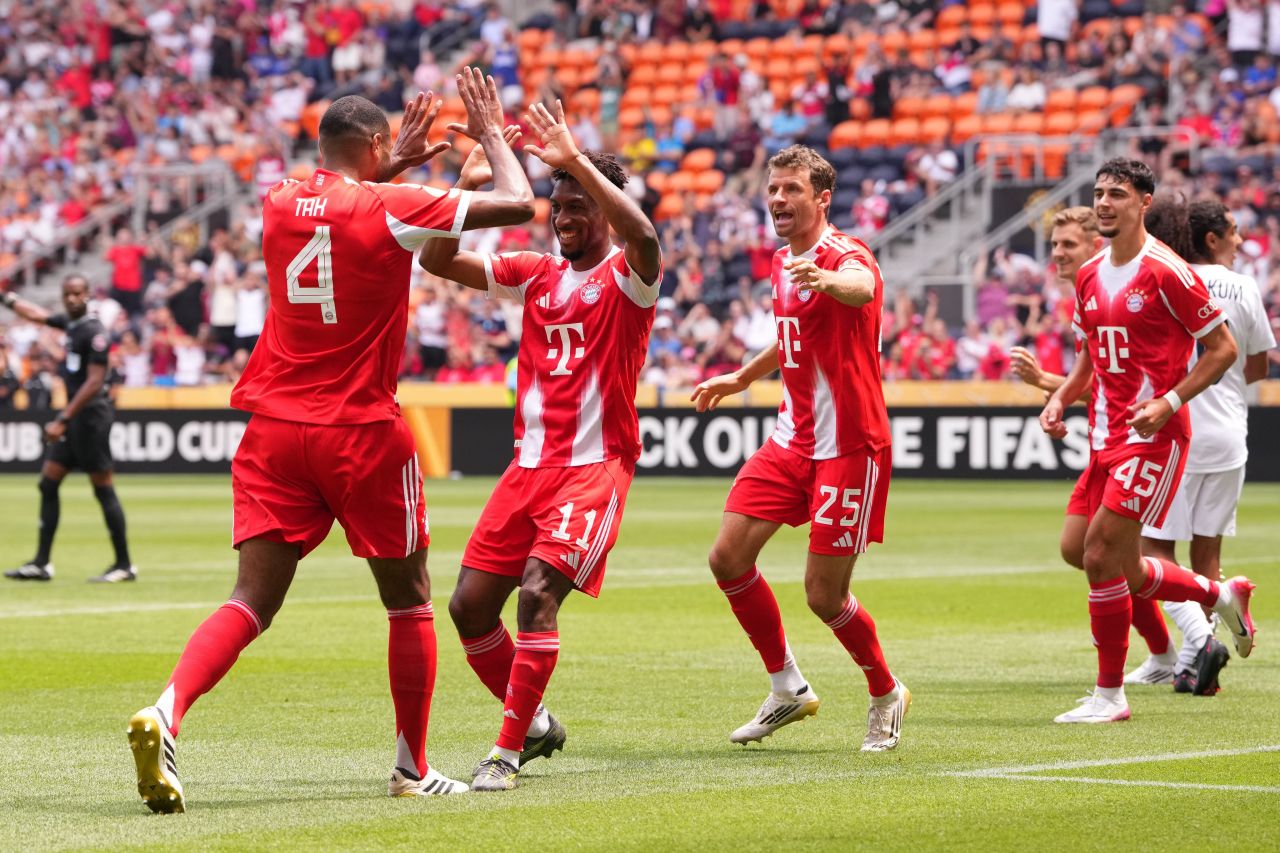 Auckland kolhah Bayern in goal funyeh 