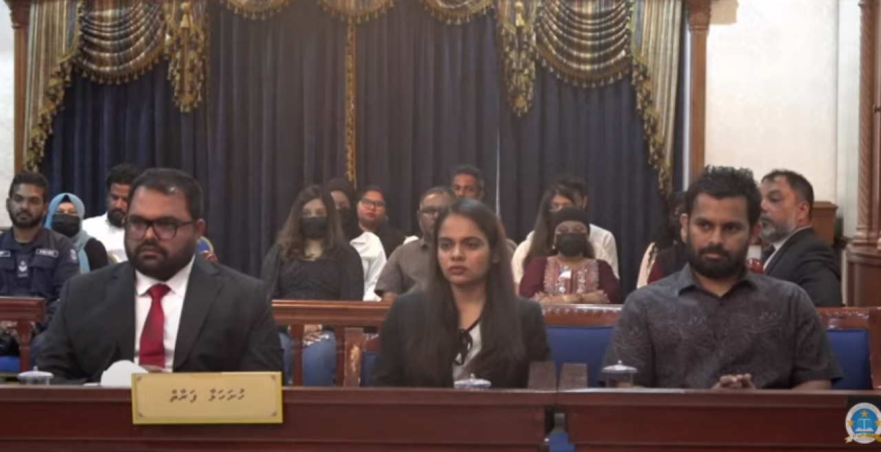 Shamaan shareei nimendhen bandhu kuree rangalha: Supreme court
