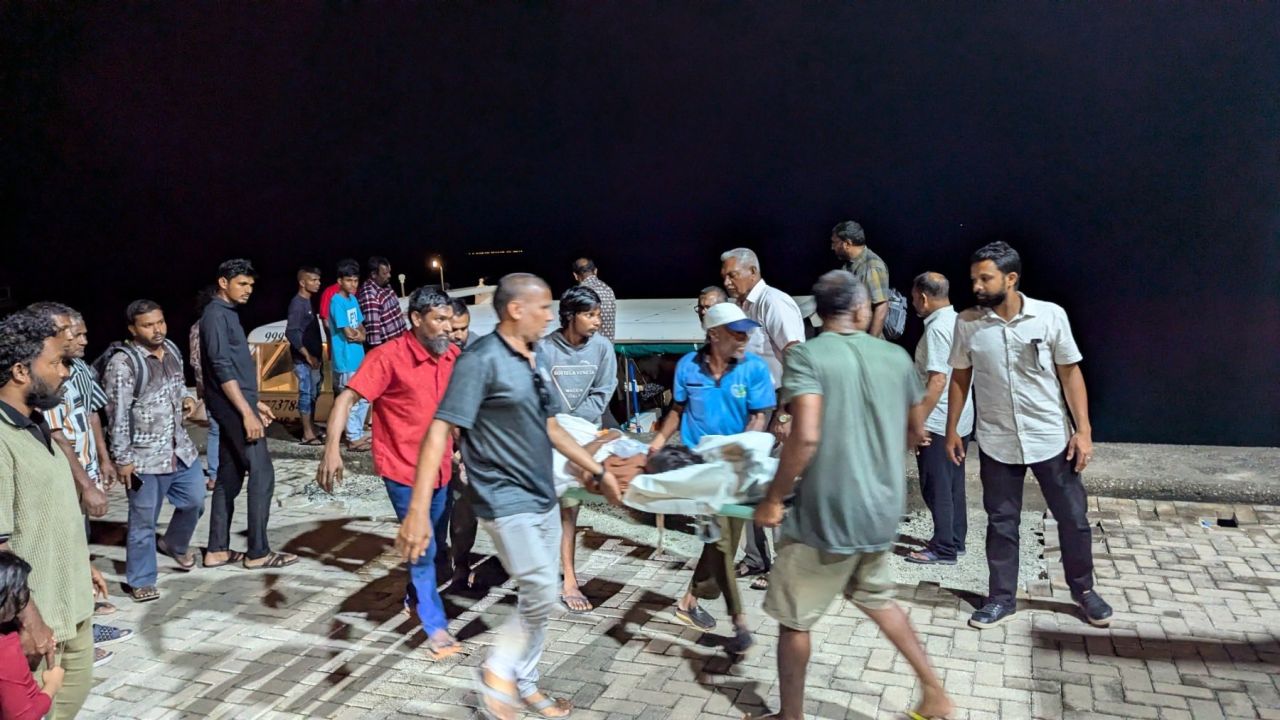 Fainugai nurakkaatheri accident eh, 3 meehehge haalu serious vegen Male' gennanee 