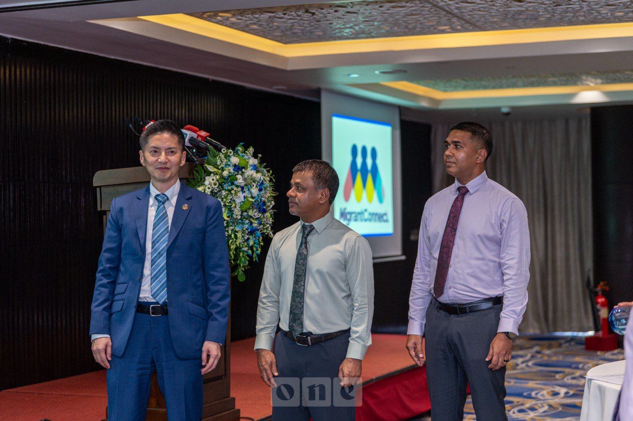 ވަން ފޮޓޯ: ބިދޭސީ މަސައްކަތްތެރިންގެ ޝަކުވާ ހުށަހަޅާ ހާއްސަ ސެންޓަރާއި އޮންލައިން ޕްލެޓްފޯމު އިފްތިތާހުކުރުން 