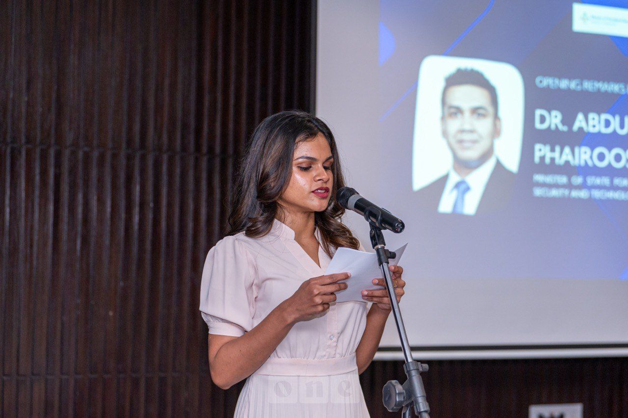 ވަން ފޮޓޯ: ބިދޭސީ މަސައްކަތްތެރިންގެ ޝަކުވާ ހުށަހަޅާ ހާއްސަ ސެންޓަރާއި އޮންލައިން ޕްލެޓްފޯމު އިފްތިތާހުކުރުން 