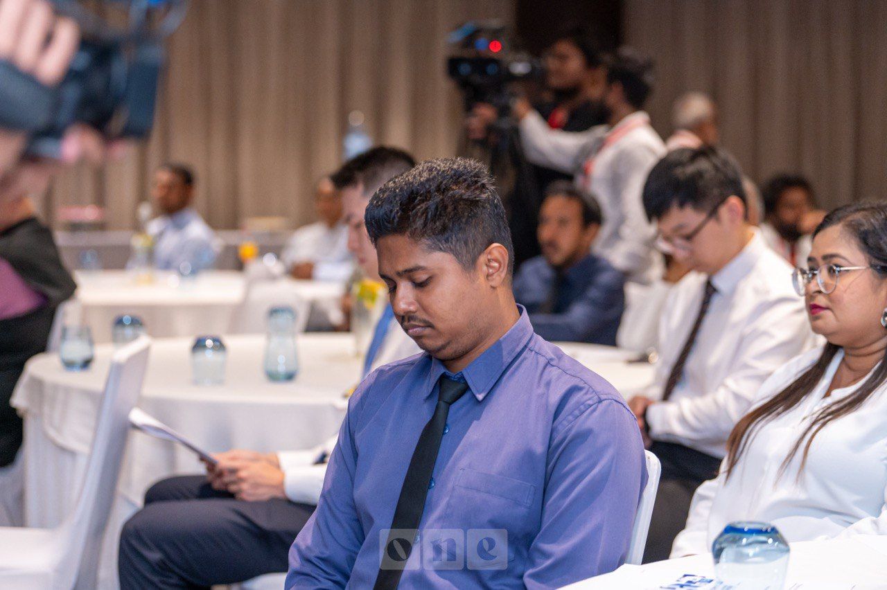 ވަން ފޮޓޯ: ބިދޭސީ މަސައްކަތްތެރިންގެ ޝަކުވާ ހުށަހަޅާ ހާއްސަ ސެންޓަރާއި އޮންލައިން ޕްލެޓްފޯމު އިފްތިތާހުކުރުން 
