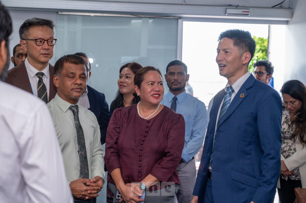 ވަން ފޮޓޯ: ބިދޭސީ މަސައްކަތްތެރިންގެ ޝަކުވާ ހުށަހަޅާ ހާއްސަ ސެންޓަރާއި އޮންލައިން ޕްލެޓްފޯމު އިފްތިތާހުކުރުން 
