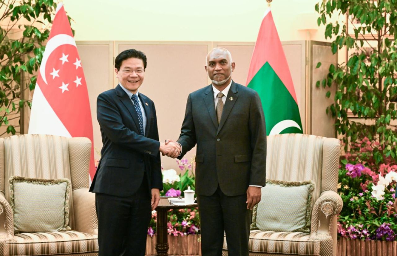 Raajje aai Singapore aa dhemedhu thin MOU ehgai soikohfi
