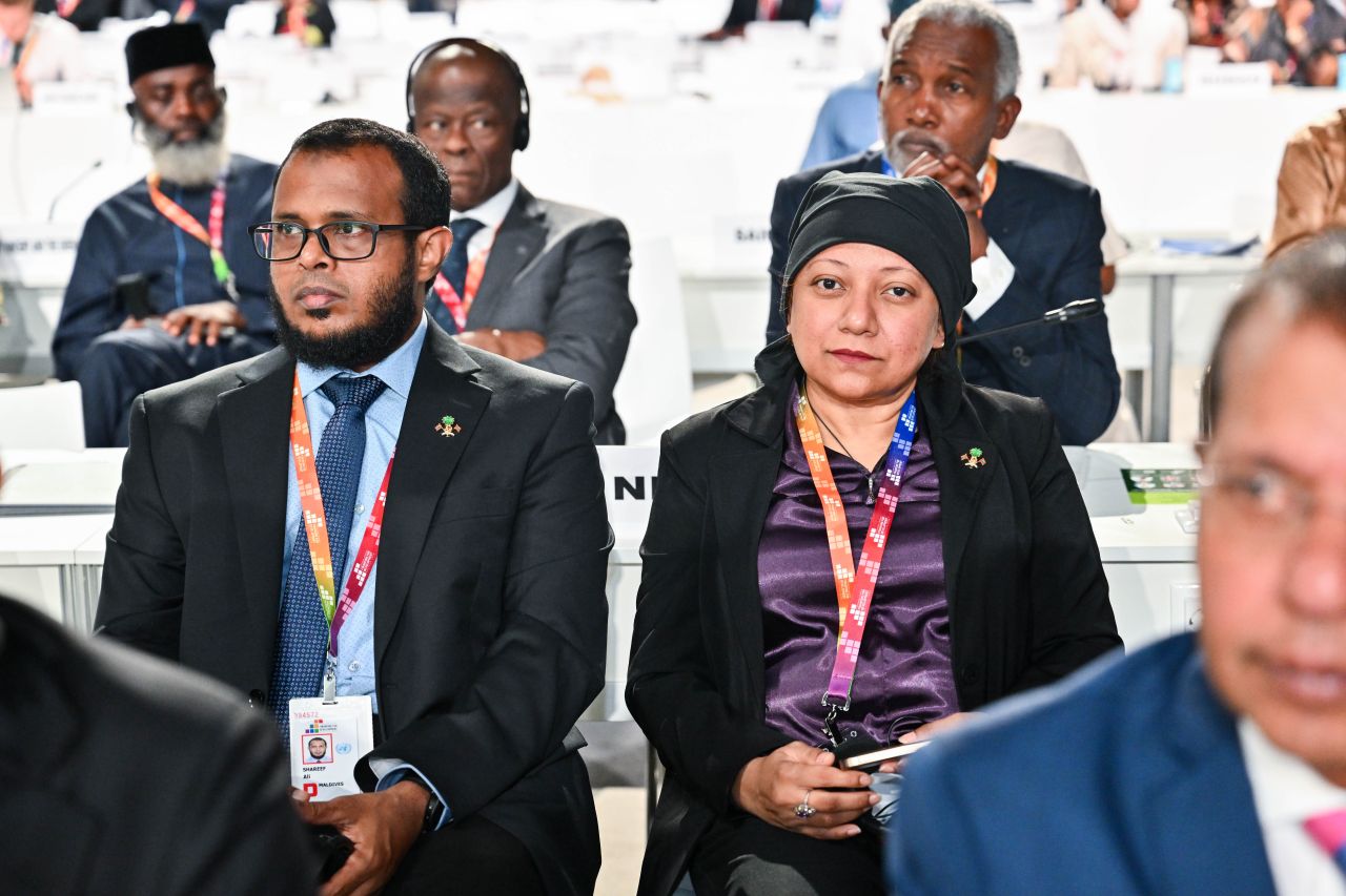 ފޮޓޯ: އެފްއެފްޑީ 4ގެ ޕްލެނަރީ މީޓިންގައި ނައިބު ރައީސް ބައިވެރިވެވަޑައިގަތުން