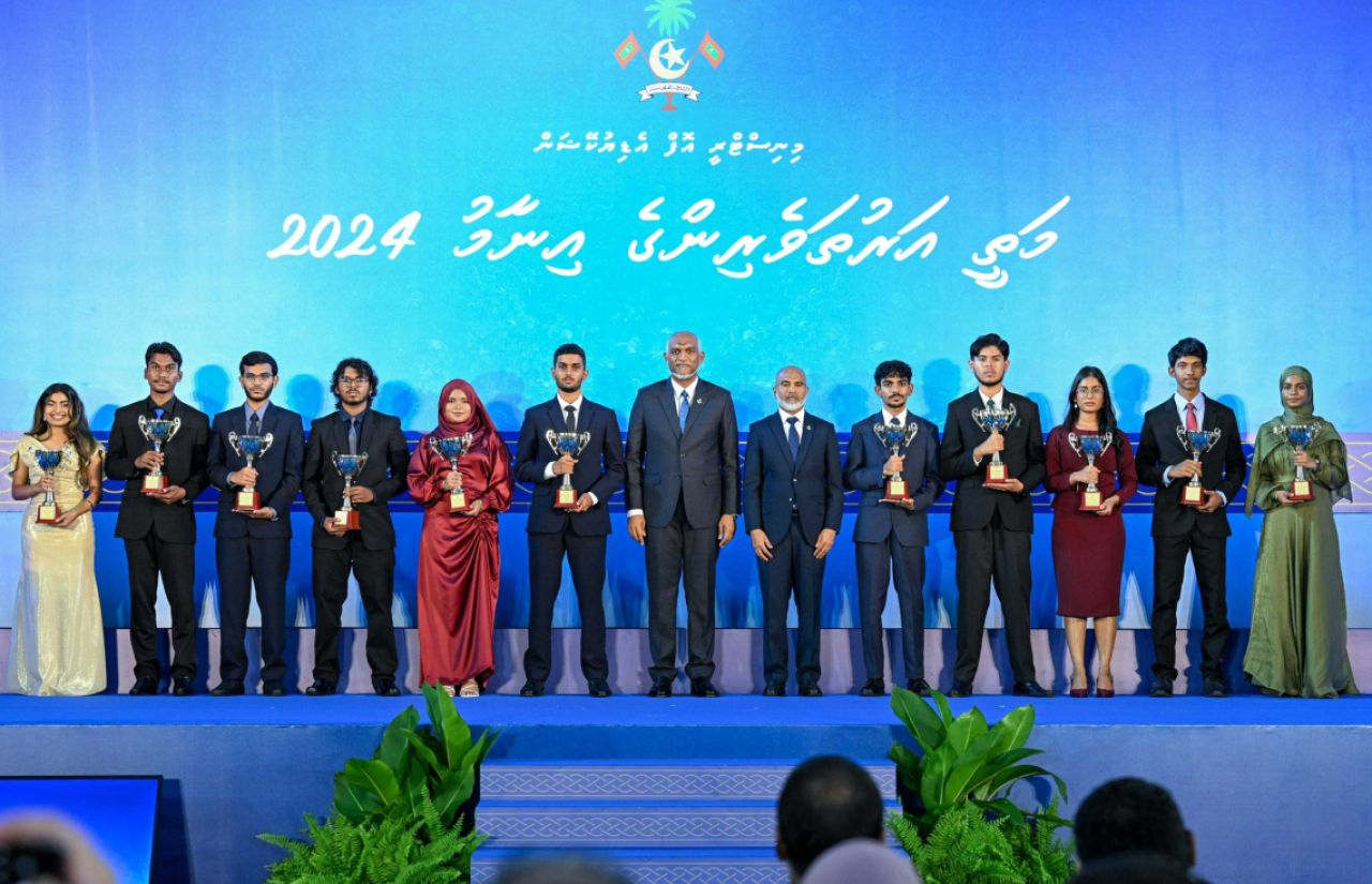 Sharuthu hamavi hurihaa dharivarunnah student loan dhookurumah Raees angavaifi 