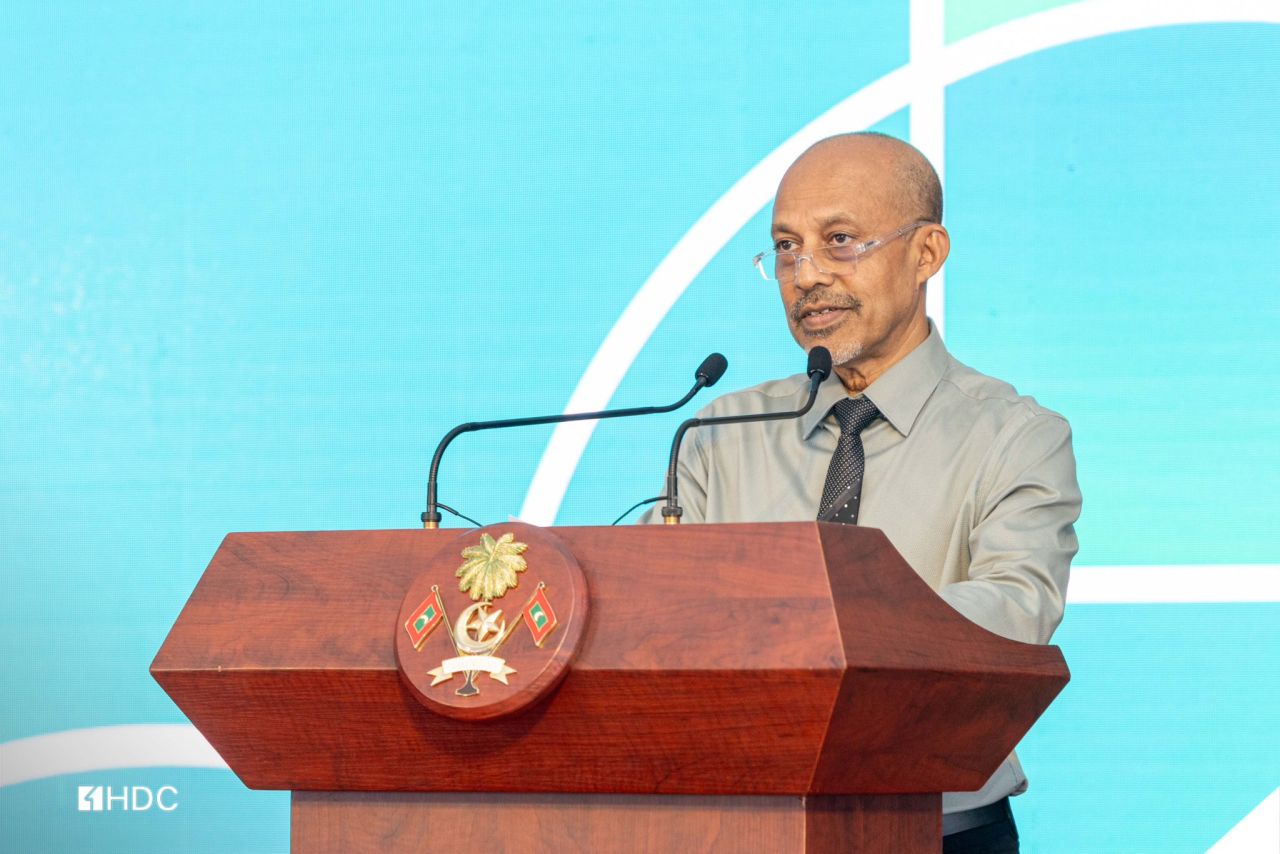 HDC ge MD ge agaamun Mauroof isthiufa dhevvaifi