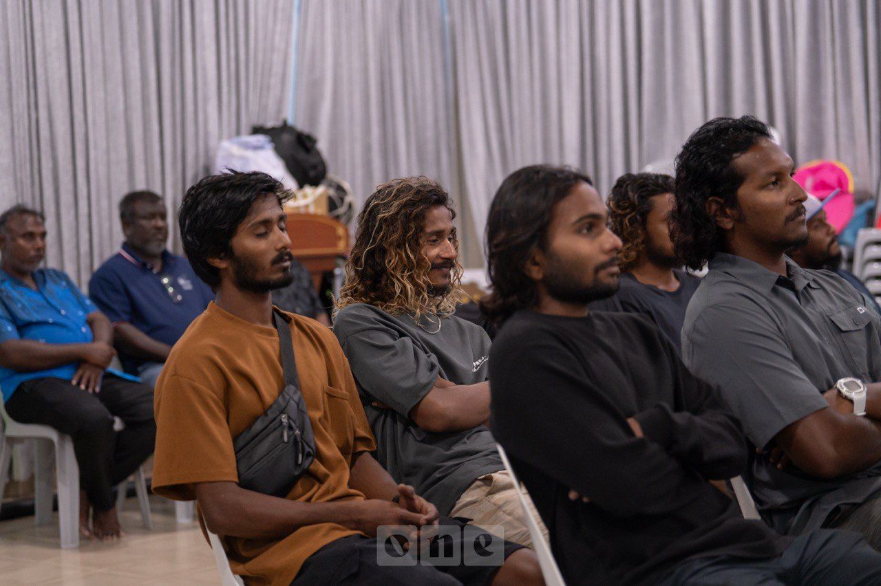 ވަން ފޮޓޯ: ރާރާ ޕްރޯ 2025 އެތުލީޓް ބްރީފިން އަދި ކިޓް ހަވާލުކުރުން