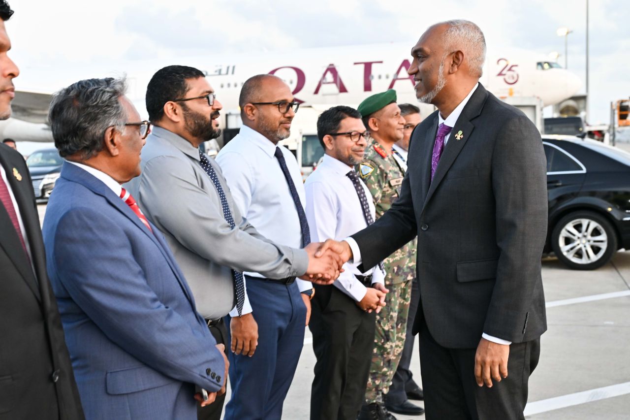 Rasmee dhathurufulhehgai Raees UK ah furaavadaigenfi 