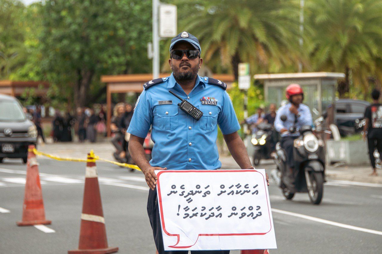 ވަން ފޮޓޯ: ނުރައްކާތެރި އެކްސިޑެންޓުތަކާ ގުޅޭގޮތުން ހޭލުންތެރިކުރުމަށް ހާއްސަ ހަރަކާތެއް 