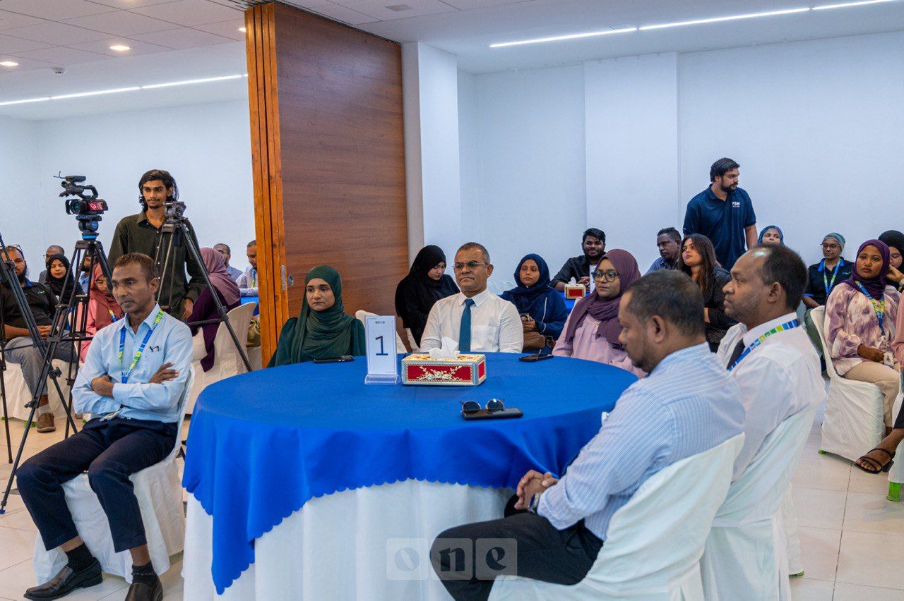 ވަން ފޮޓޯ: އެމްޑަބްލިޔުއެސްސީގެ މޯބައިލް އެޕްލިކޭޝަނުން އިތުރު ހިދުމަތްތަކެއް ލިބޭ ގޮތް ހެދުން 