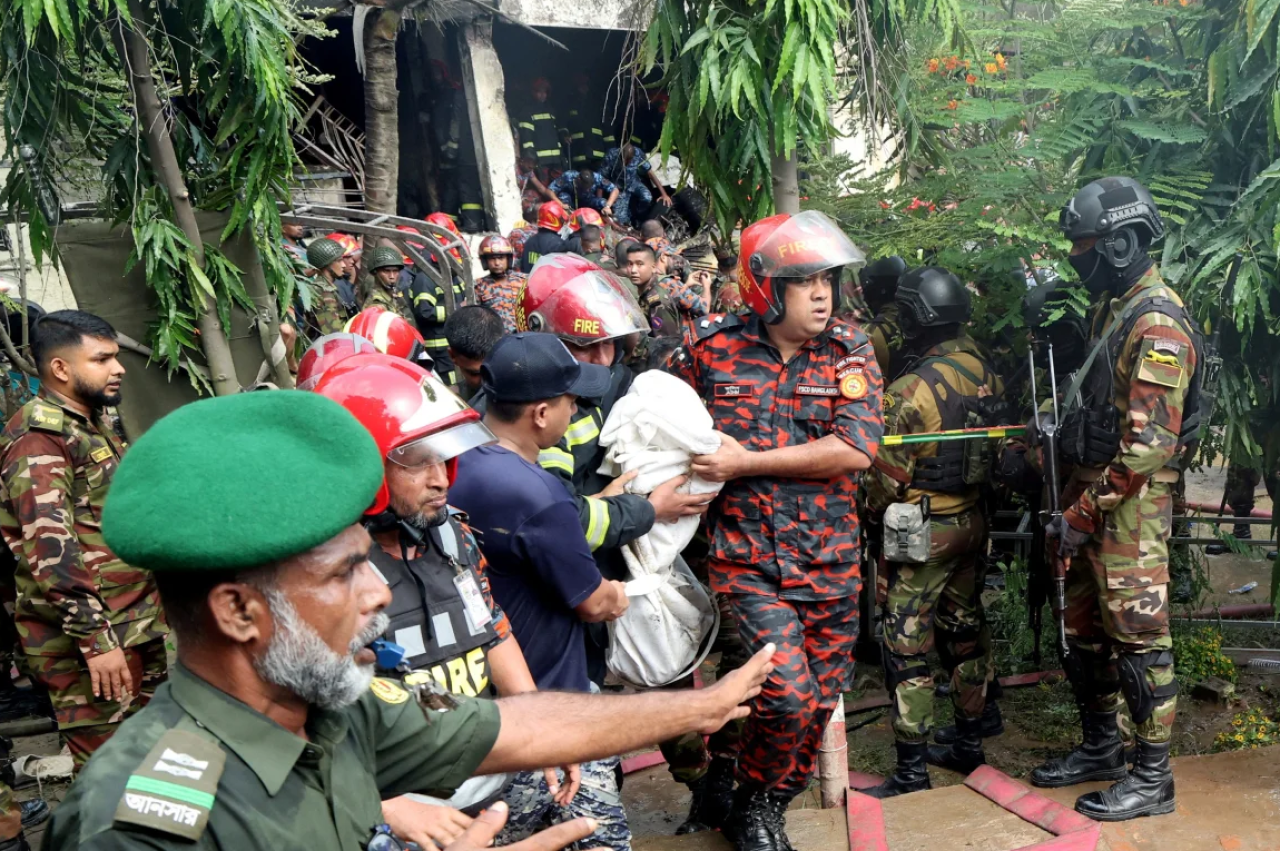 Bangladesh air force ge jet eh vetti, 19 meehaku maruvejje 