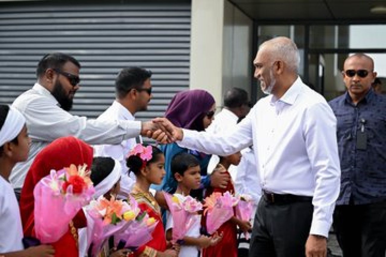 ފޮޓޯ: ރައީސް މުއިއްޒު ނ. އަތޮޅު މާފަރަށް ވަޑައިގަތުން