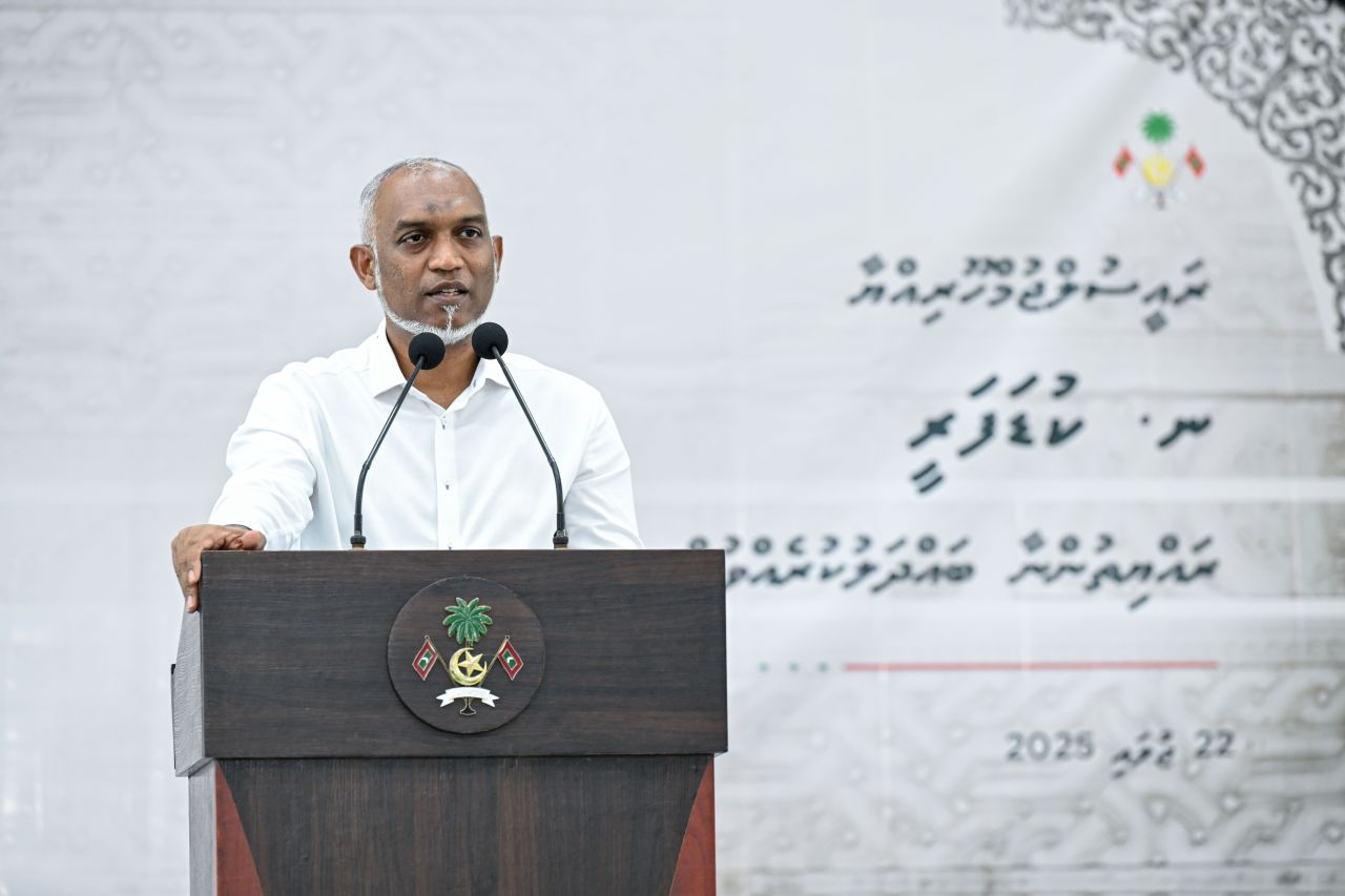 Council thakah Raees ge bahuge hamalaaeh: Alhugandah muhinmee rayyithun! 