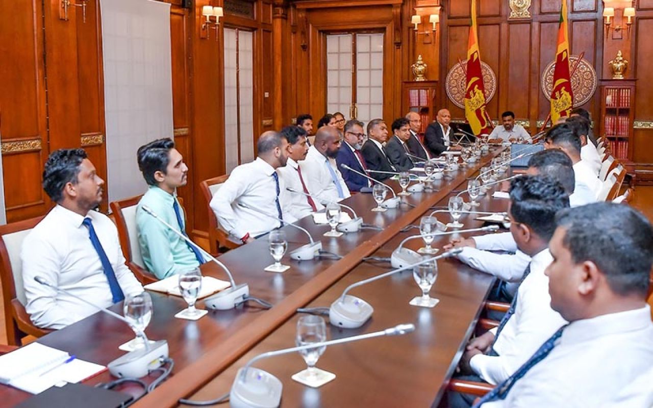 Srilankan airlines ge corruption belumah committee eh ekulavaalaifi
