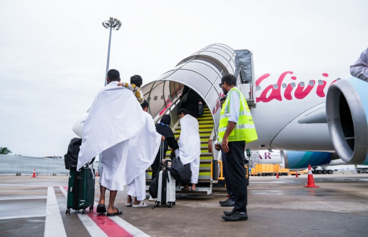 Admit kohfaivaa umraa veriyaku Raajje genaumuge massakai kuranee
