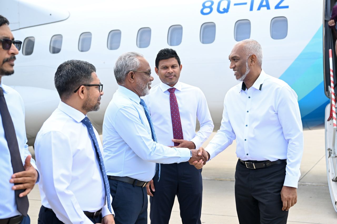 N. Atoll ah kurevvi dhathurufulhah fahu Raees Male' vadaigenfi