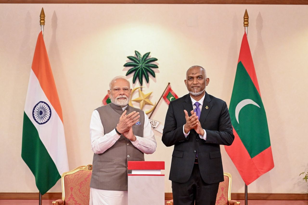 India in MNDF ah 72 vehicle hadhiyaa kohfi 